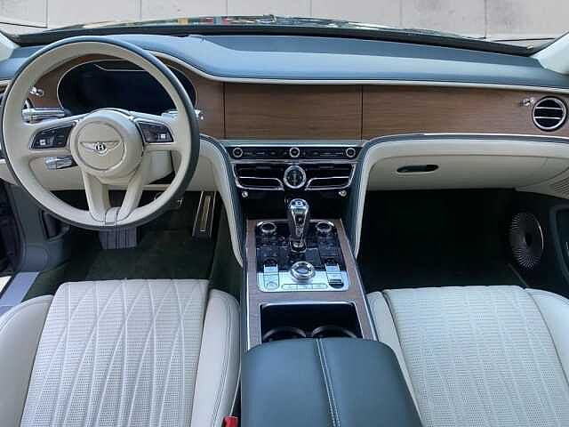 3:Bentley Flying Spur V6 Hybrid, Sedán, Viridian, Bentley Marbella