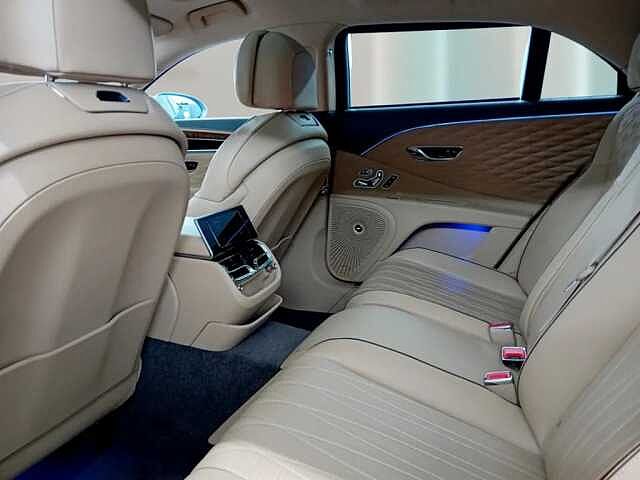 8:Bentley Flying Spur Azure V6 Hybrid, Sedán, Hallmark, Bentley Marbella