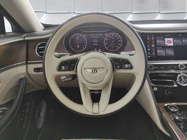 25:Bentley Flying Spur V6 Hybrid, Sedán, Viridian, Bentley Marbella